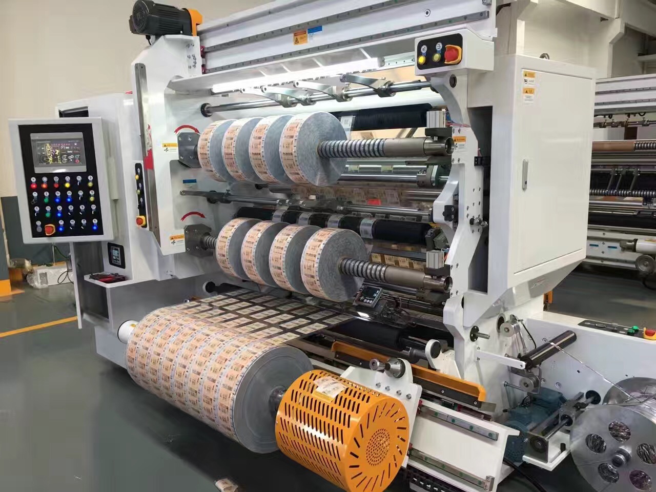 What is a slitting machine? Slitting Machine: The "Master Cutter" in Precision Manufacturing and a Core Technology Analysis